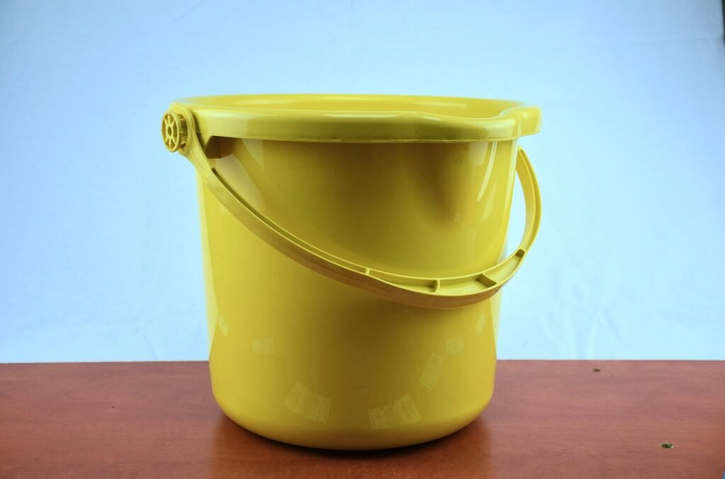 定期清潔 valde, cleaning, yellow, clean, wash, bucket, container, dump, clean up, washing machine, laundry, disinfectant, hygiene, bucket, bucket, bucket, bucket, bucket, washing machine